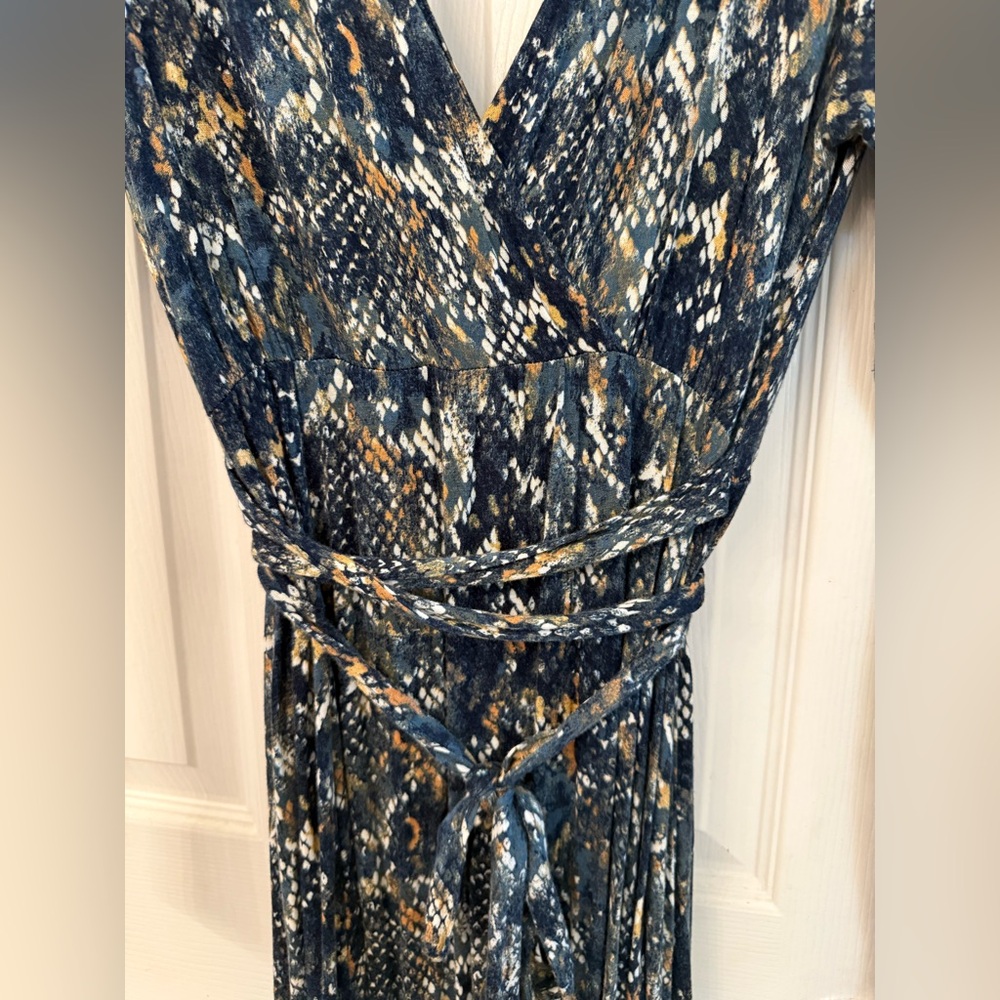 Jessica Simpson Snake Maternity Dress - Picture 5 of 9